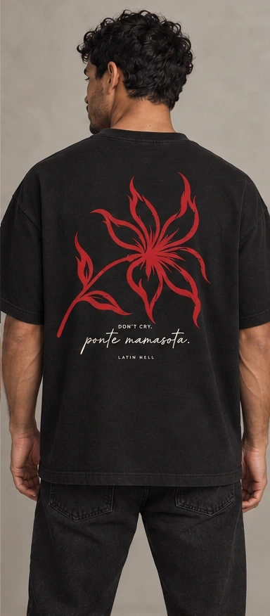 Mamasota — Flammenblüte · Box-T-Shirt in Schwarz, Rückenansicht